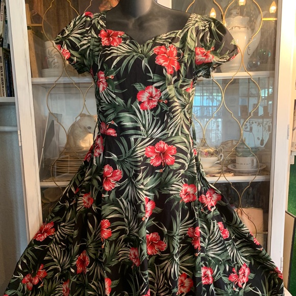 Looking Glam tropical swing dress - Picture 1 of 5
